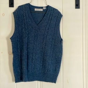 Northern Isles Wool/Acrylic blend men’s V-neck Sweater Vest- Blue- Size XL
